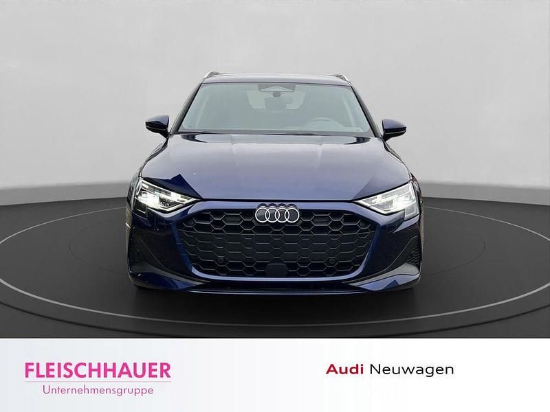 Neu Audi A3 Advanced 204 PS (150 kW) 2025 Grau Limousine