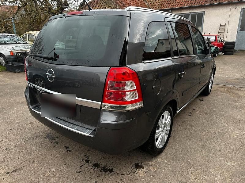 Gebraucht Opel Zafira 110 PS (80 kW) 2009 Andere farben Van / Kleinbus