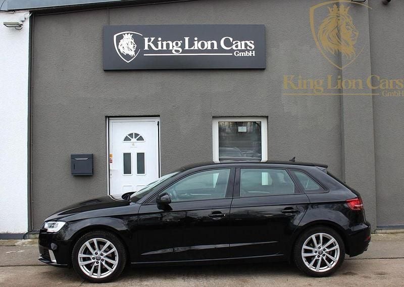 Gebraucht Audi A3 Sport 150 PS (110 kW) 2018 Schwarz Limousine
