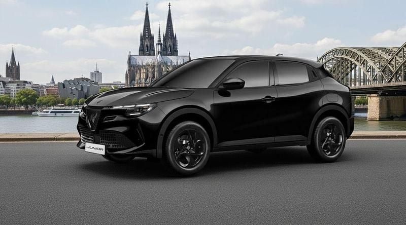 Neu Alfa Romeo Junior Ti 136 PS (100 kW) 2026 SUV