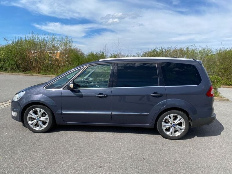 Gebraucht Ford Galaxy 163 PS (119 kW) 2011 Schwarz Van / Kleinbus