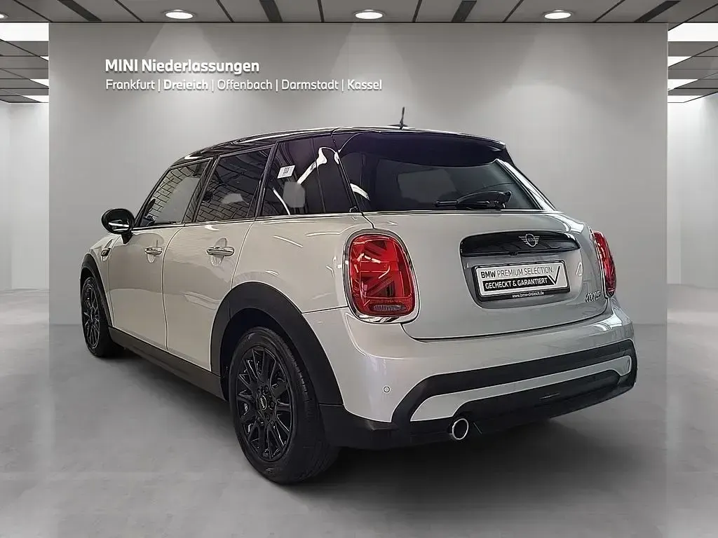 Käytetty Mini Cooper 136 HP (100 kW) 2022 Valkoinen Viistoperä