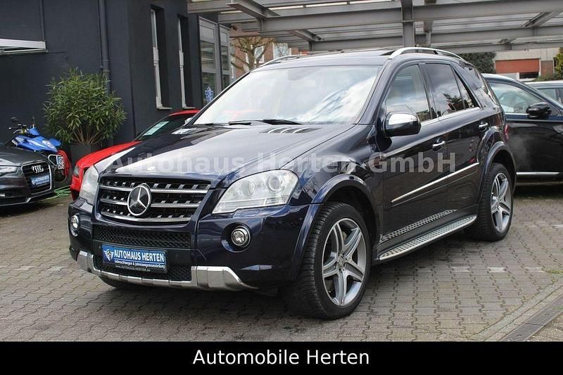 Blau Gebraucht 2008 Mercedes ML63 AMG AMG SUV | 14.890 € (Fairer Preis) - Bild 1/4