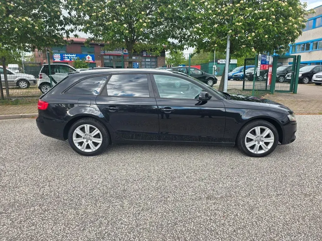 Gebraucht Audi A4 Attraction 143 PS (105 kW) 2008 Schwarz Kombi