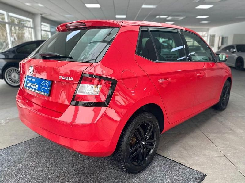 Gebraucht Skoda Fabia Style 75 PS (55 kW) 2016 Rot Kleinwagen