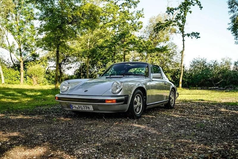 Grau Gebraucht 1977 Porsche 911S | 50.000 € - Bild 1/4
