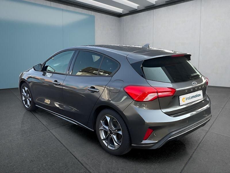 Gebraucht Ford Focus ST-Line 125 PS (91 kW) 2021 Grau Limousine