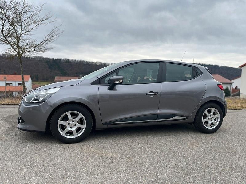 Gebraucht Renault Clio IV 90 PS (66 kW) 2014 Grau Kleinwagen