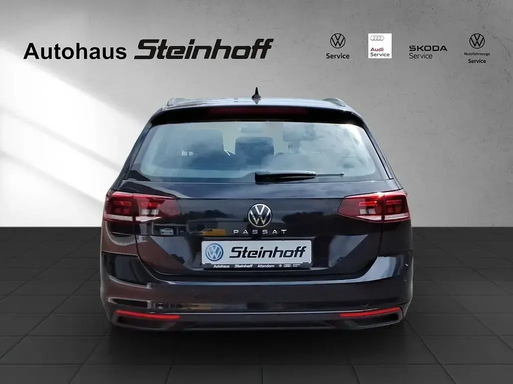 Używany VW Passat 150 KM (110 kW) 2021 Czarny Kombi