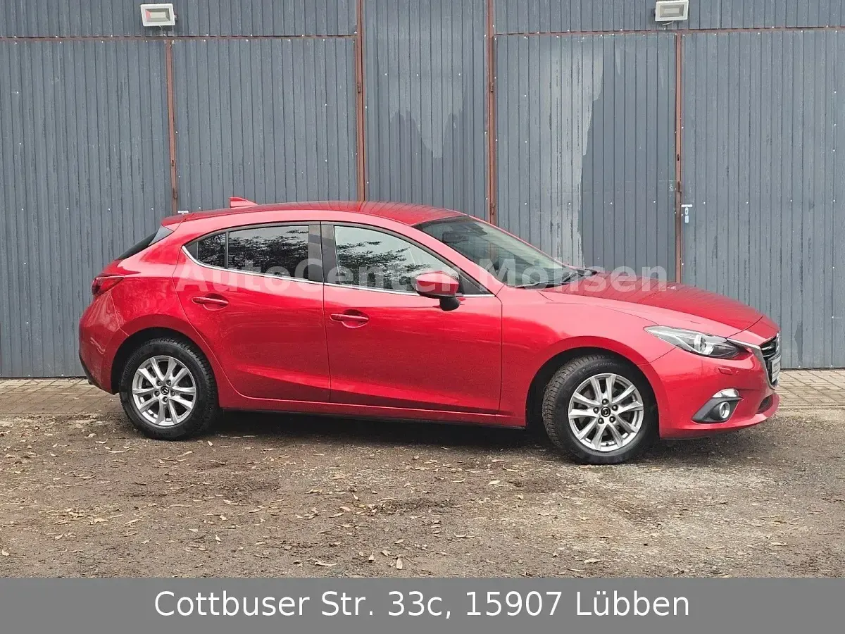 Gebraucht Mazda 3 Sports-Line 150 PS (110 kW) 2016 Rot Limousine