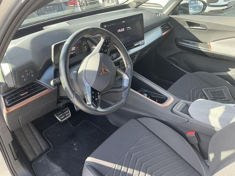 Second-hand Cupra Born 150 kW (204 CP) 2022 Argintiu Hatchback