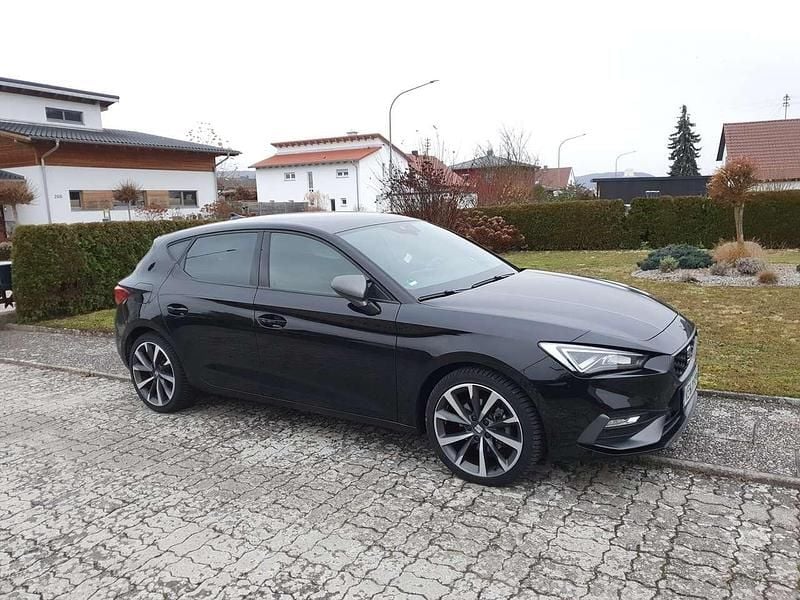 Gebraucht Seat Leon FR 150 PS (110 kW) 2020 Schwarz Kleinwagen