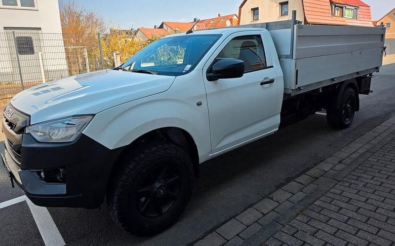 Gebraucht Isuzu D-Max 163 PS (119 kW) 2022 Weiß Pickup