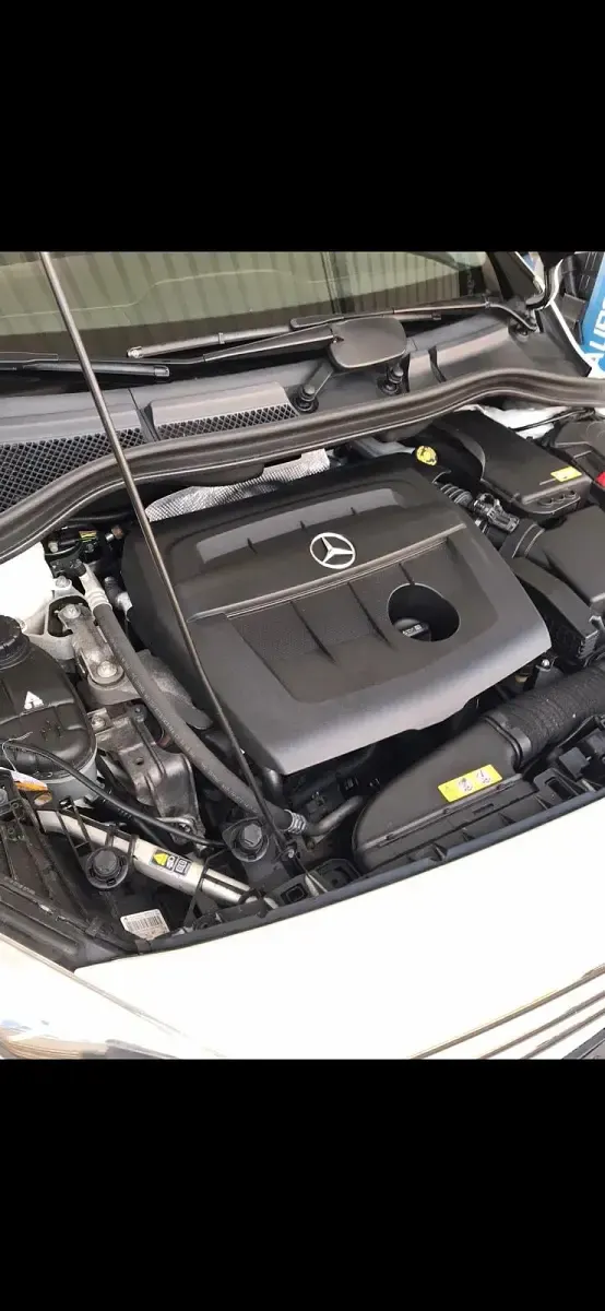 Gebraucht Mercedes B180 109 PS (80 kW) 2013 Weiß Kleinwagen