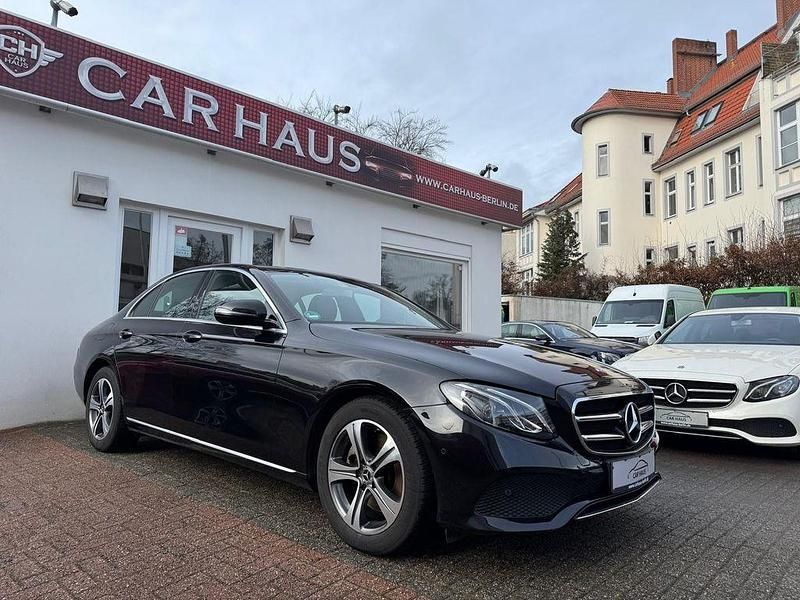 Gebraucht Mercedes E200 Avantgarde 197 PS (144 kW) 2019 Schwarz Limousine
