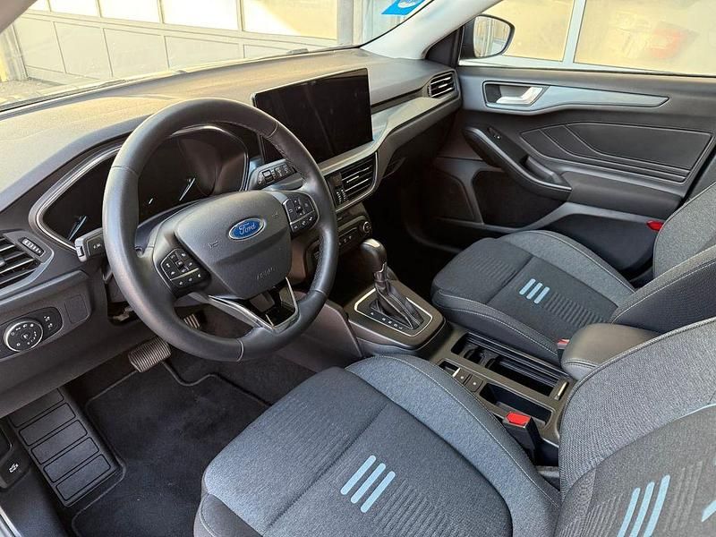 Gebraucht Ford Focus Active 155 PS (114 kW) 2024 Blau Limousine