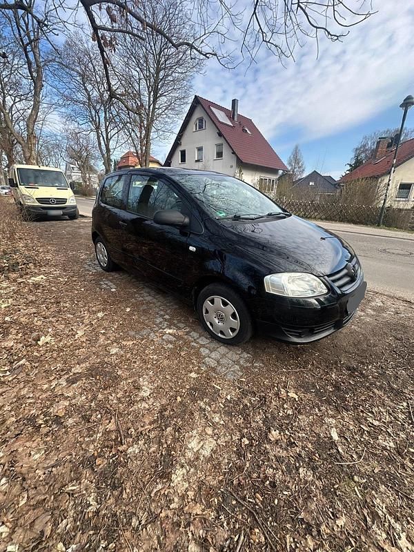 Second-hand VW Fox 55 CP (40 kW) 2009 Negru Hatchback