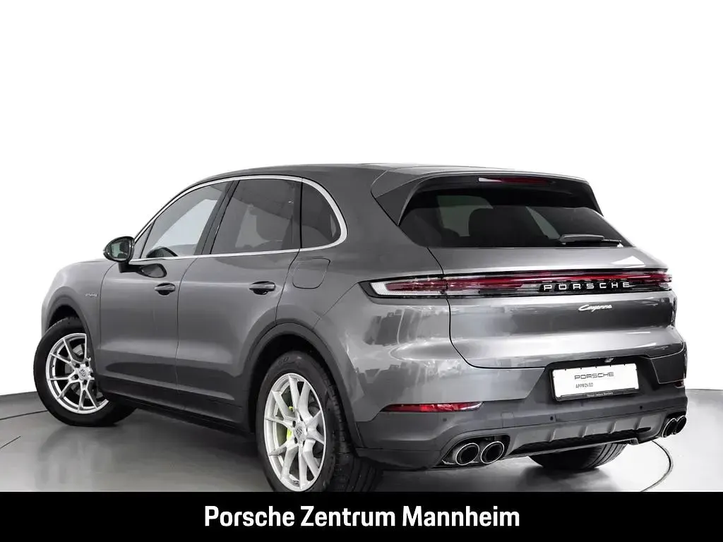 Używany Porsche Cayenne 470 KM (345 kW) 2023 Szary SUV