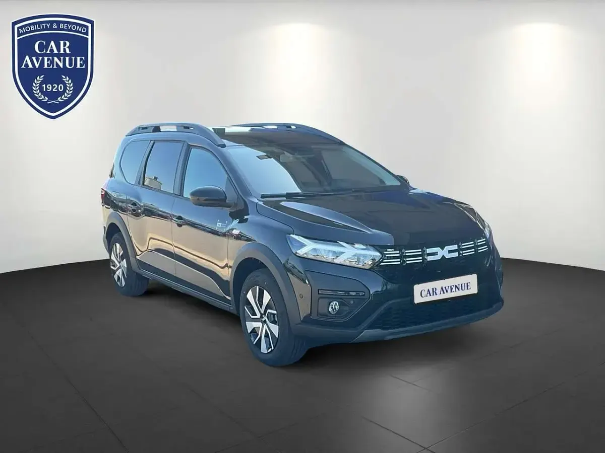 Neu Dacia Jogger Expression 94 PS (69 kW) 2025 Perlmuttschwarz (schwarz) Van / Kleinbus