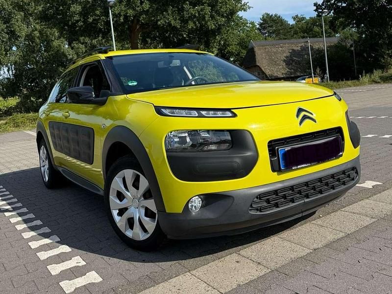 Gelb Gebraucht 2016 Citroën C4 Cactus Kleinwagen | 7.499 € (Guter Preis) - Bild 1/4