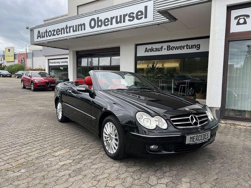 Schwarz Gebraucht 2009 Mercedes CLK200 Avantgarde Cabrio | 8.680 € (Fairer Preis) - Bild 1/4