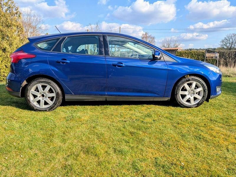 Gebraucht Ford Focus 125 PS (91 kW) 2018 Blau Limousine