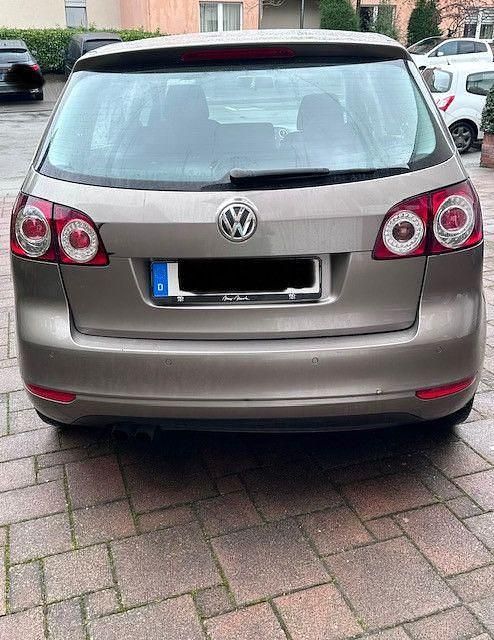 Gebraucht VW Golf Plus Cross Highline 122 PS (89 kW) 2009 Gold Van / Kleinbus