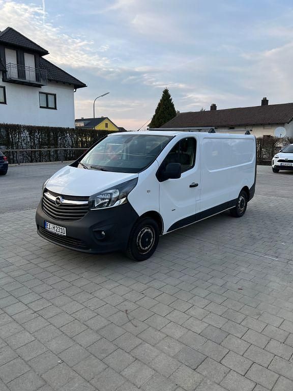 Gebraucht Opel Vivaro 90 PS (66 kW) 2015 Weiß Van / Kleinbus