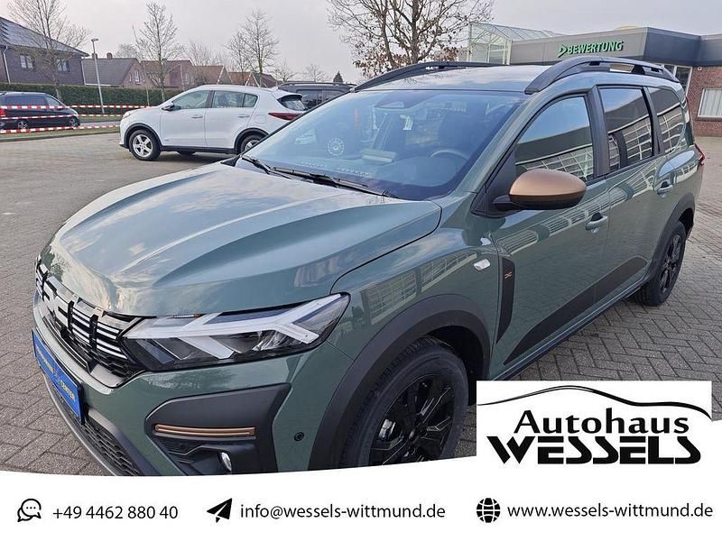 Neu Dacia Jogger Extreme 101 PS (74 kW) 2025 Grün Van / Kleinbus