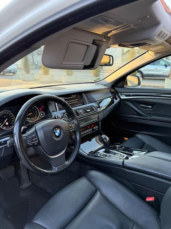 Gebraucht BMW 530 Performance 258 PS (189 kW) 2015 Weiß Kombi