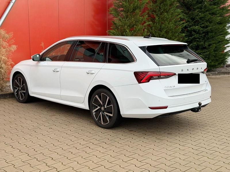 Gebraucht Skoda Octavia 200 PS (147 kW) 2021 Weiß Kombi