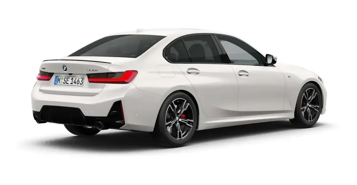 Gebraucht BMW 330 M Sport 245 PS (180 kW) 2024 Weiß Limousine