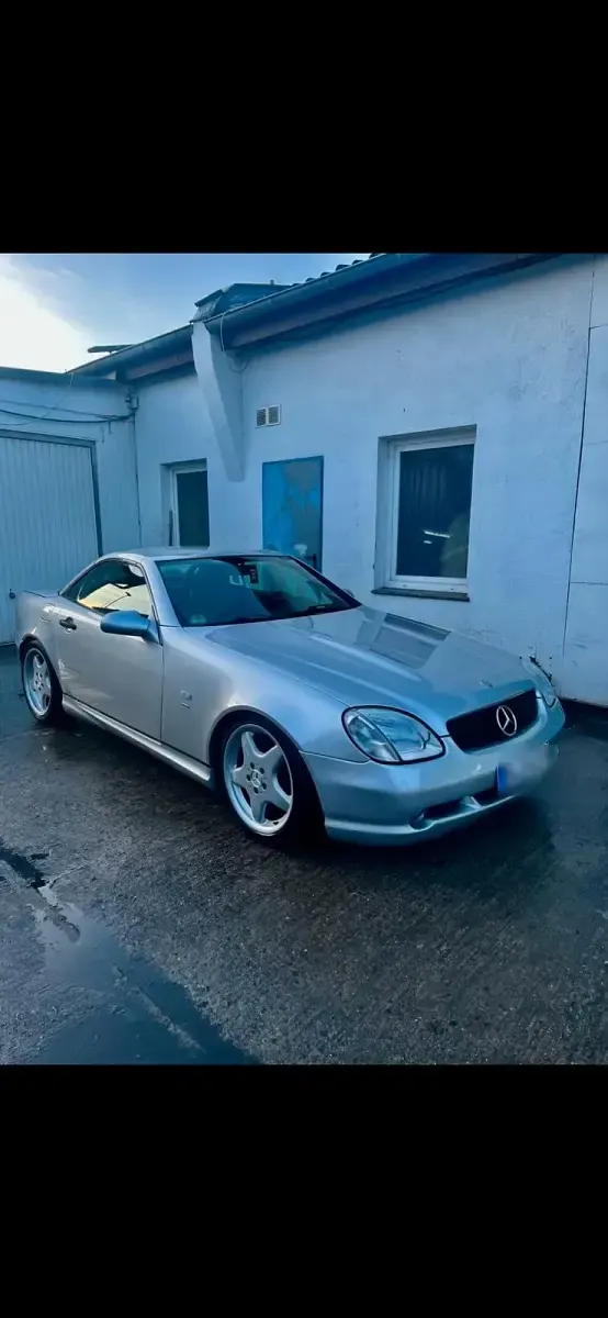 Gebraucht Mercedes SLK230 AMG 240 PS (176 kW) 1997 Silber Cabrio