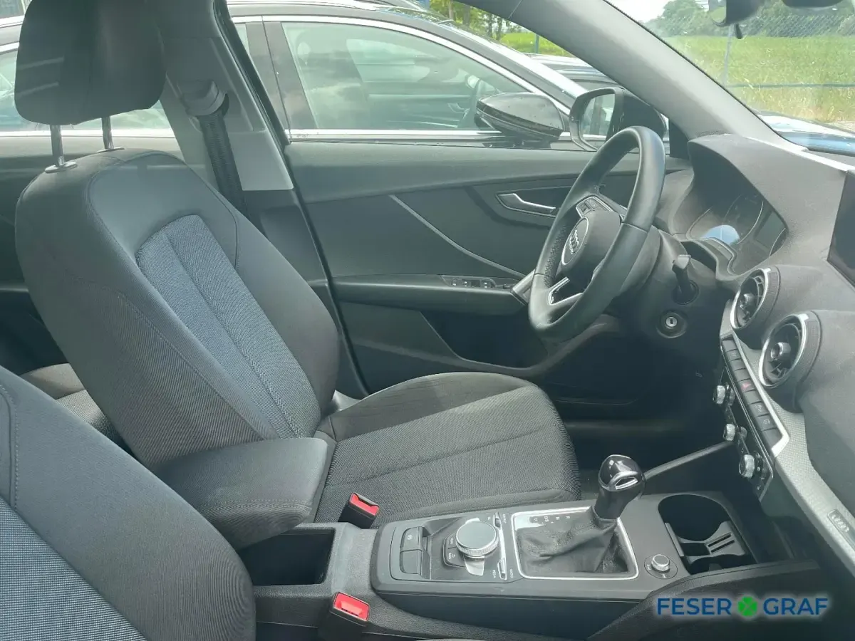 Gebraucht Audi Q2 Comfort 116 PS (85 kW) 2022 Brillantschwarz SUV