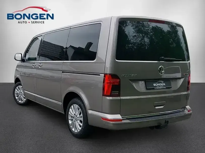 Gebraucht VW Multivan Generation Six 204 PS (150 kW) 2022 Beige Van / Kleinbus