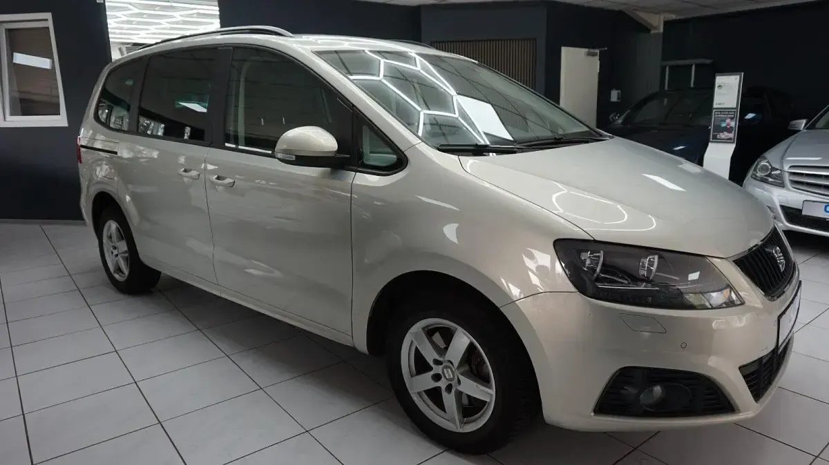 Gebraucht Seat Alhambra 4You 140 PS (102 kW) 2014 Silber Van / Kleinbus