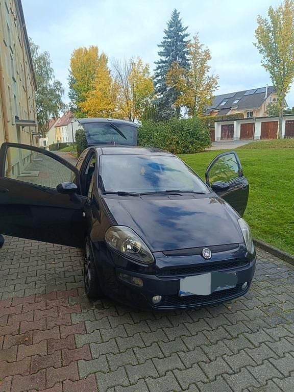 Schwarz Gebraucht 2011 Fiat Punto Racing Kleinwagen | 2.500 € (Superpreis) - Bild 1/4