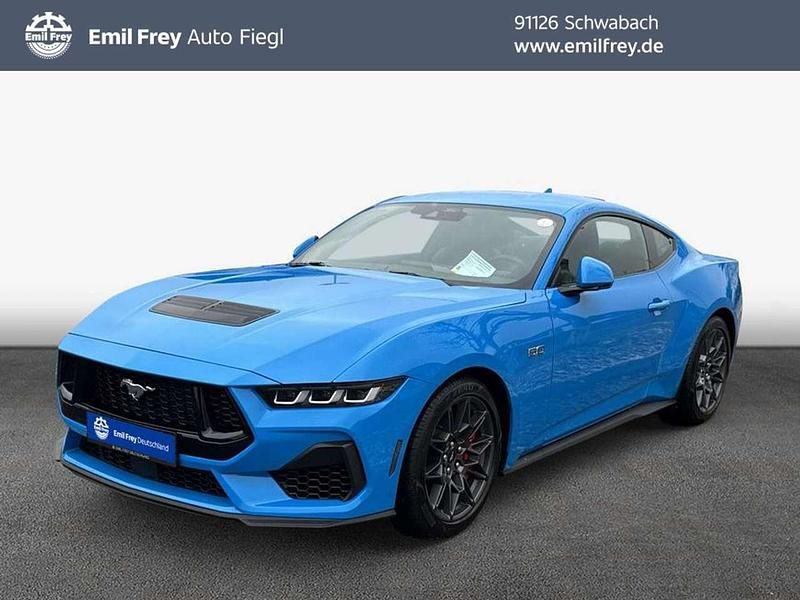 Blau Neu 2025 Ford Mustang GT Fastback Coupé | 58.290 € (Fairer Preis) - Bild 1/4