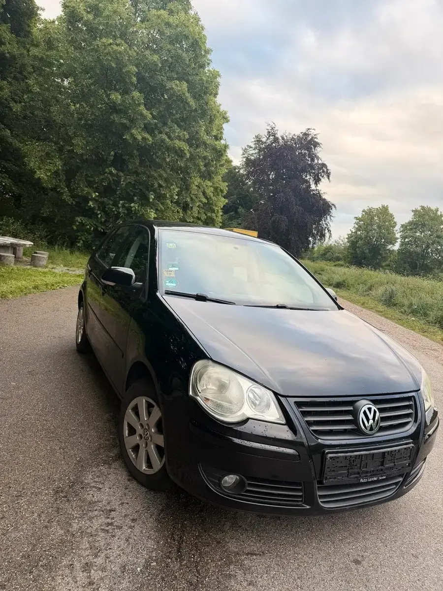 Gebraucht VW Polo 70 PS (51 kW) 2009 Schwarz Kleinwagen