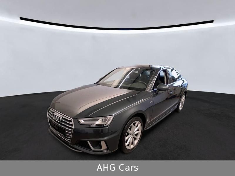 Grau Gebraucht 2019 Audi A4 S-Line Limousine | 21.900 € (Fairer Preis) - Bild 1/4