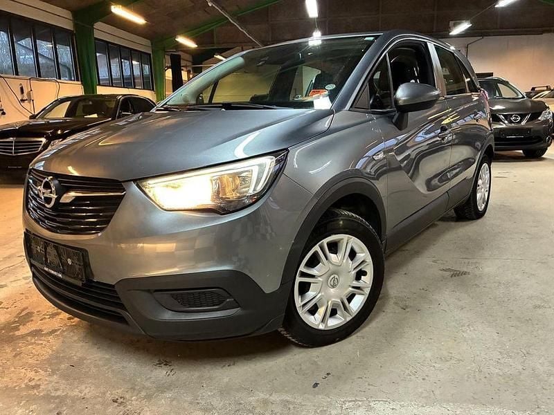 Grau Gebraucht 2017 Opel Crossland SUV | 6.695 € (Superpreis) - Bild 1/4