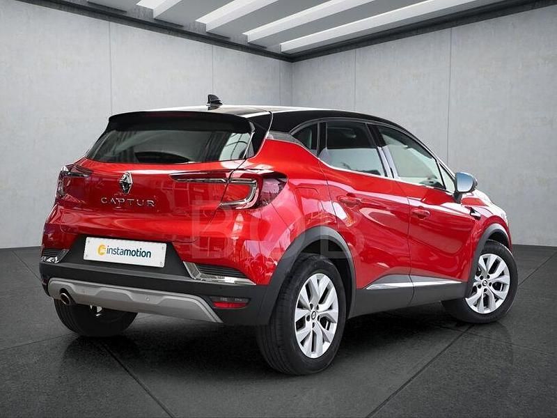 Gebraucht Renault Captur 140 PS (102 kW) 2022 Rot SUV