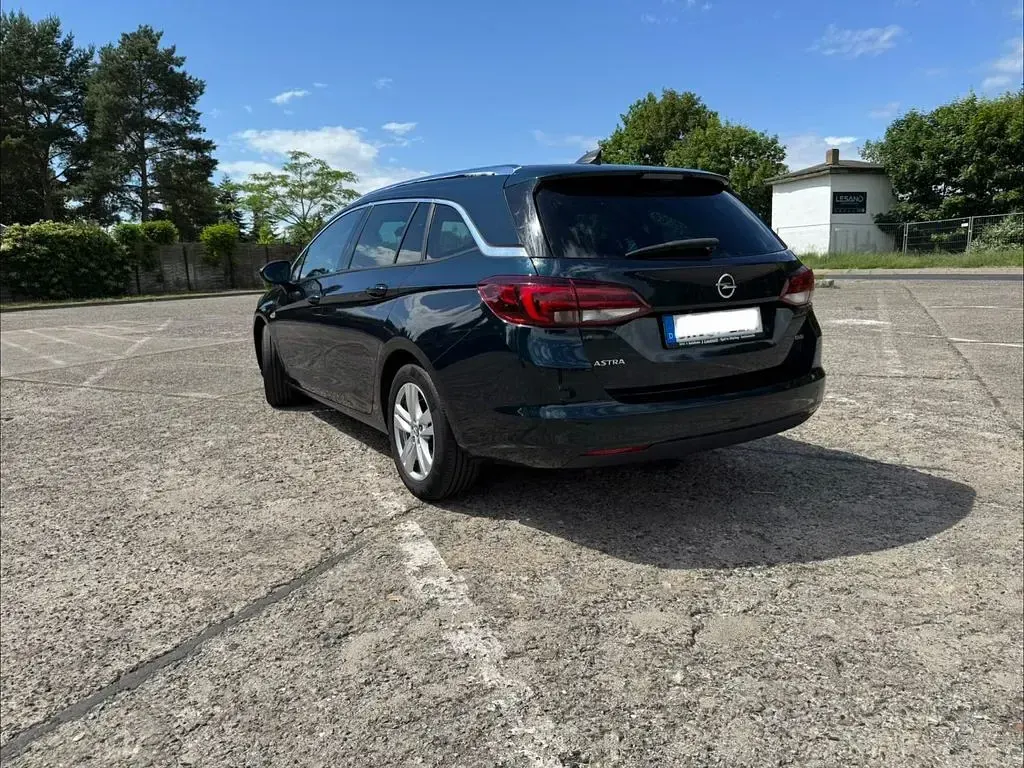 Gebraucht Opel Astra Dynamic 136 PS (100 kW) 2016 Grün Kombi