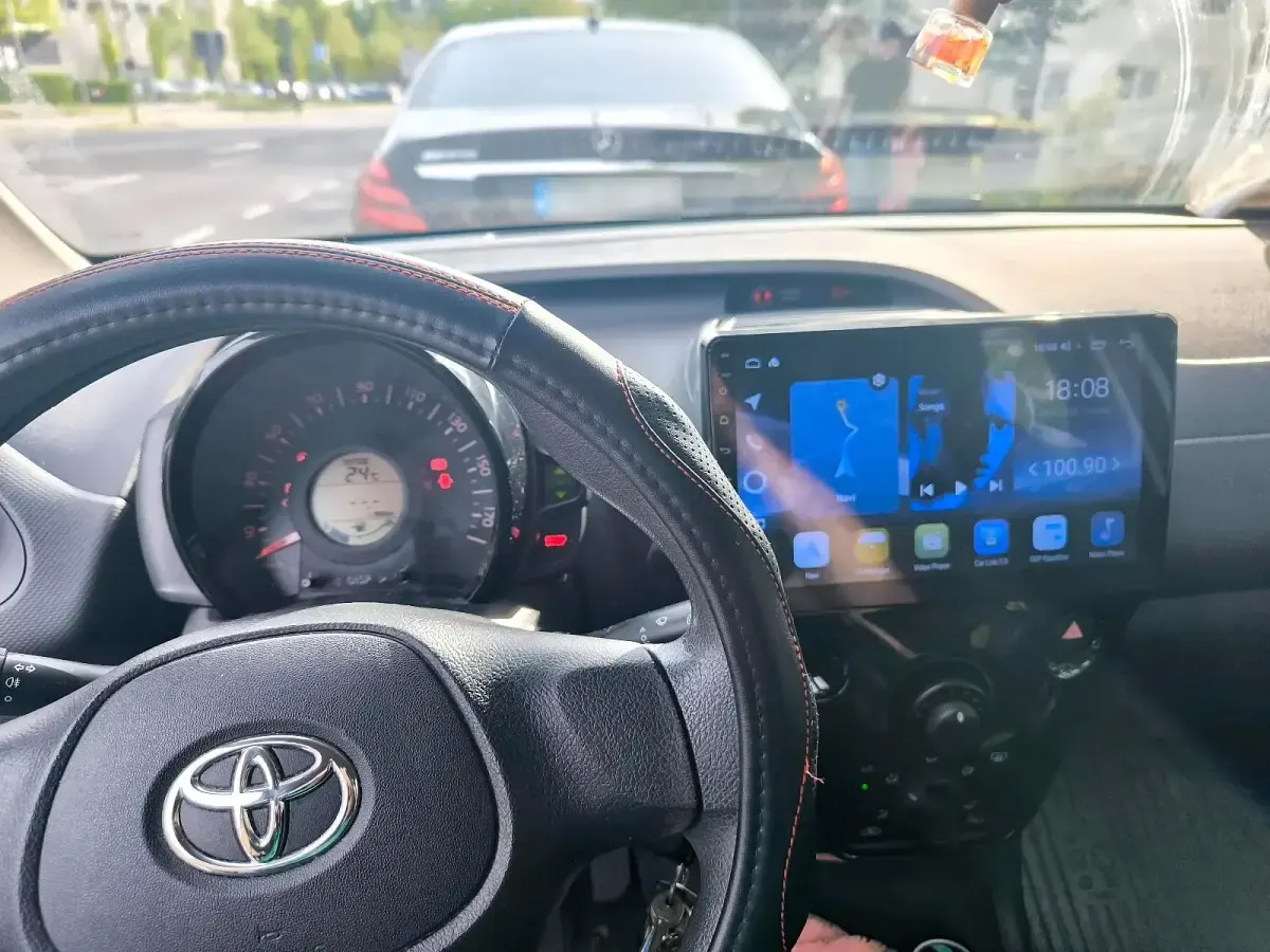 Gebraucht Toyota Aygo 72 PS (52 kW) 2020 Weiß Kleinwagen