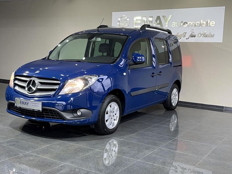 Gebraucht Mercedes Citan 111 Edition 116 PS (85 kW) 2020 Blau Kombi