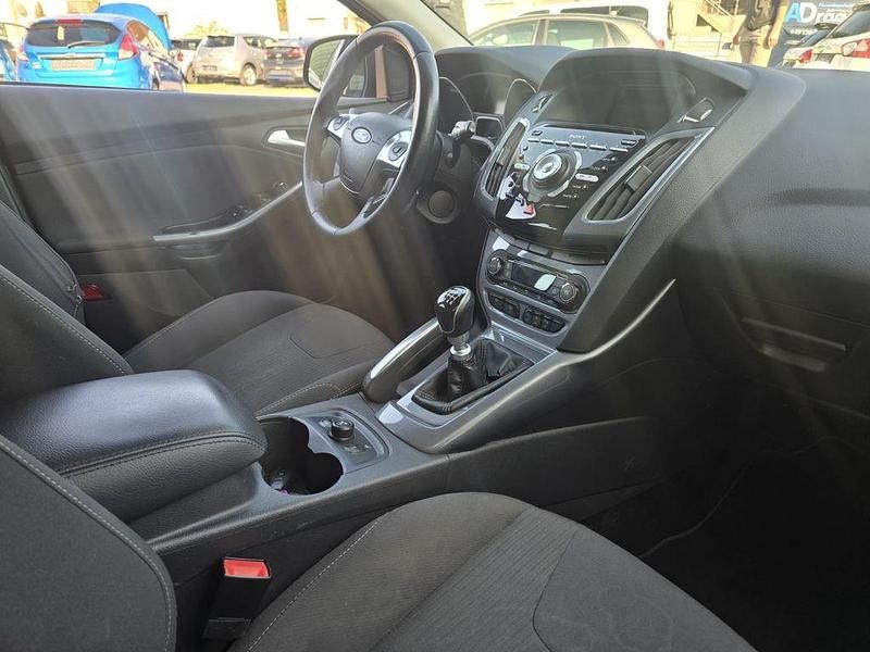 Gebraucht Ford Focus Titanium 116 PS (85 kW) 2011 Braun Limousine