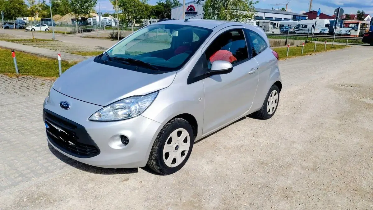 Gebraucht Ford Ka Trend 69 PS (50 kW) 2008 Silber Kleinwagen
