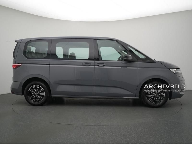 Second-hand VW Multivan Basis 150 CP (110 kW) 2024 Gri Monovolum
