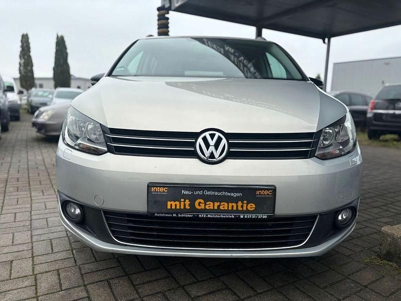 Gebraucht VW Touran Match 105 PS (77 kW) 2012 Silber Van / Kleinbus