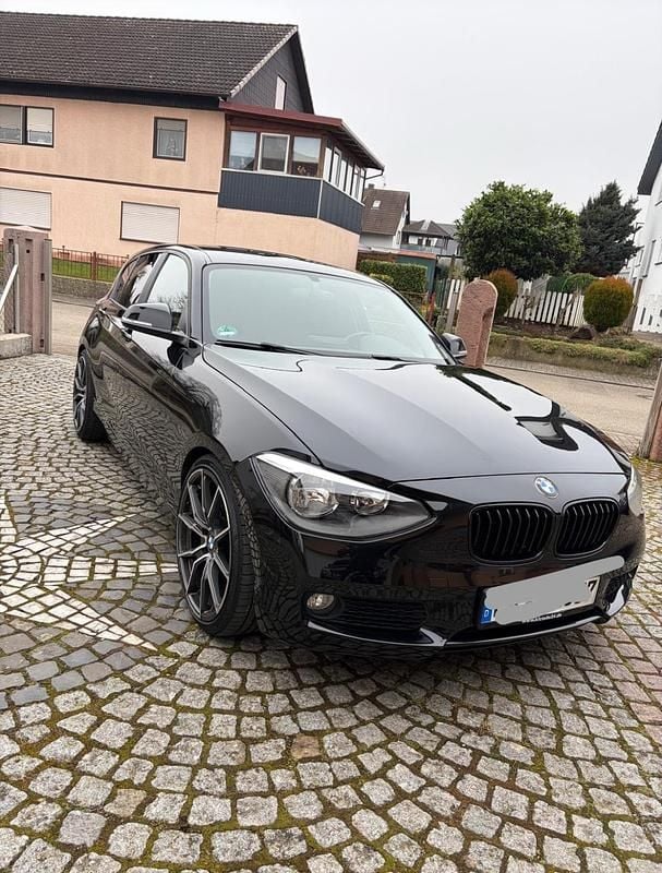 Schwarz Gebraucht 2012 BMW 114 Kleinwagen | 7.800 € (Fairer Preis) - Bild 1/4